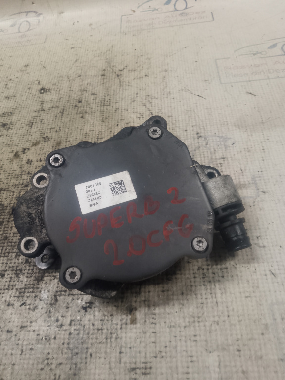 Pompa vacuum Skoda Superb 2 2.0 2012, 03L100J
