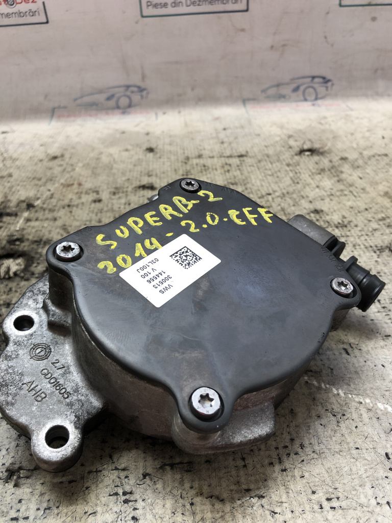 Pompa vacuum Skoda Superb 2 2.0 Benzina 2014, 03L100J