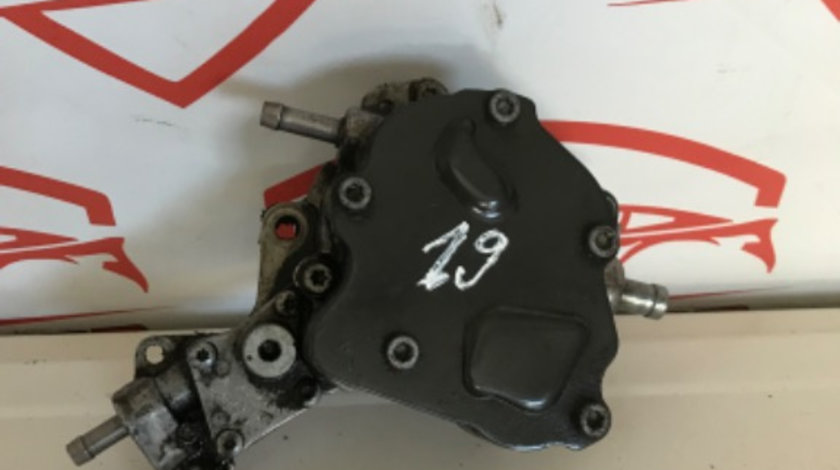 Pompa vacuum tandem VW Passat B6 2.0 TDi 140 cai motor BMP cod piesa : 038145209K