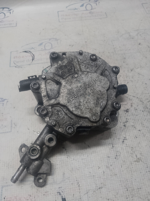 Pompa vacuum Volkswagen Golf 5 2009, 038145209M