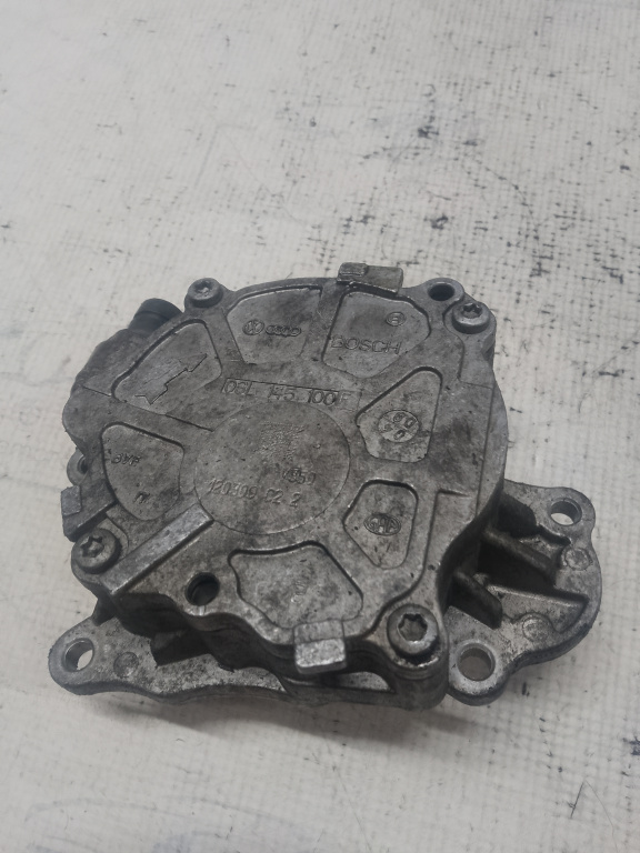 Pompa vacuum Volkswagen Golf 6 2011, 03L145100F