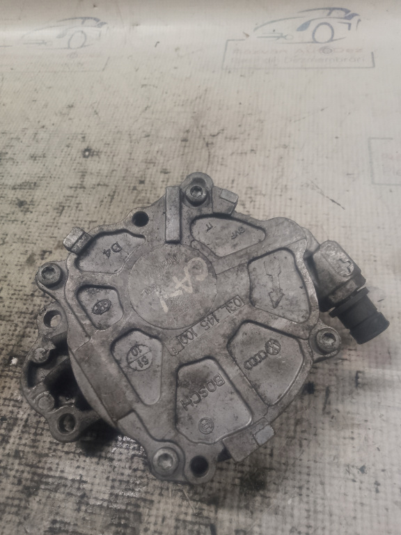 Pompa vacuum Volkswagen Golf 6 Motorina 2010, 03L145100G