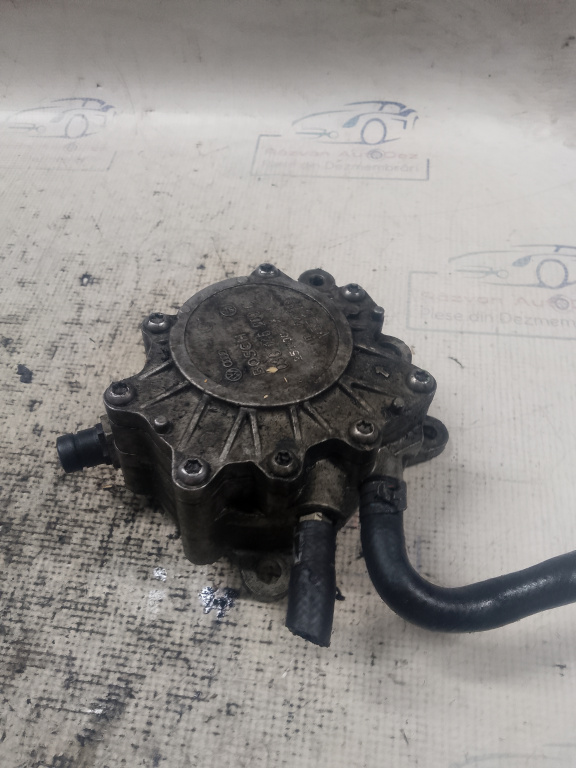 Pompa vacuum Volkswagen Passat B6 2006, 03G145209C