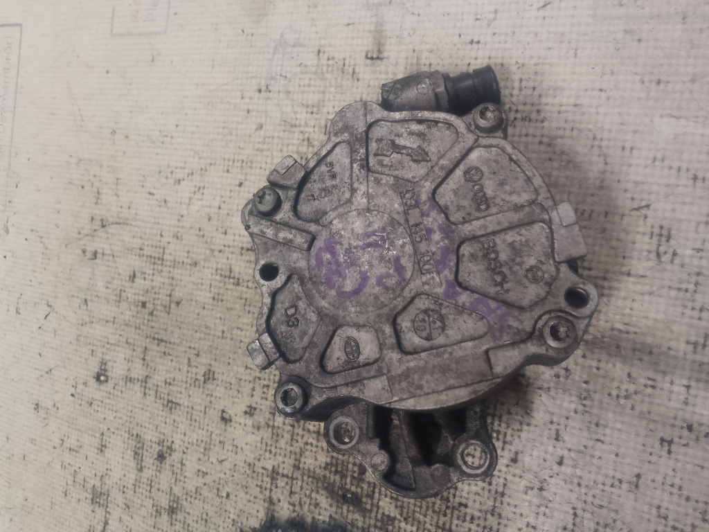 Pompa vacuum Volkswagen Sharan 2.0 2012, 03L145100F