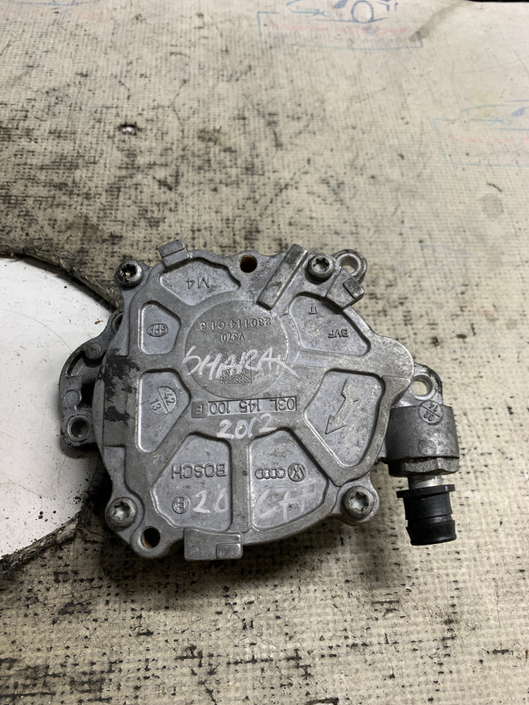 Pompa vacuum Volkswagen Sharan 2.0 Motorina 2012, 03L145100F