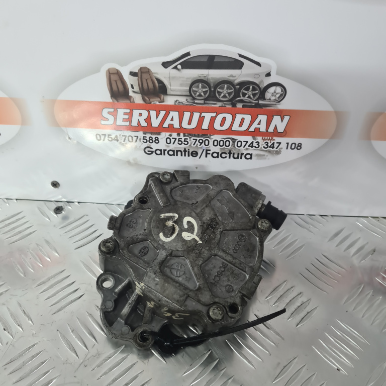 Pompa vacuum Volkswagen Sharan (2010-2020) [7N] 2.0 Motorina 2012, 03L145100F