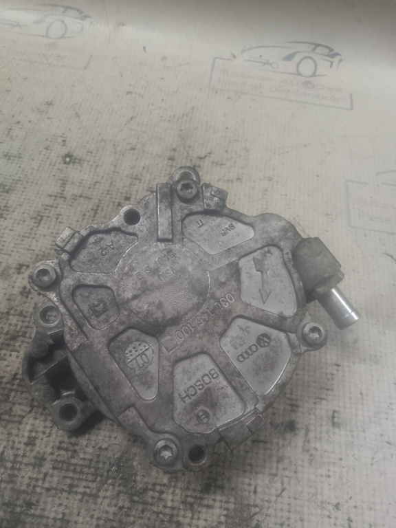 Pompa vacuum Volkswagen Tiguan 2.0 2008, 03L145100
