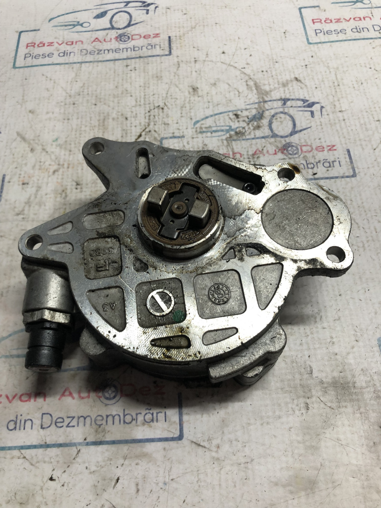 Pompa vacuum Volkswagen Tiguan 2009, 03L145100