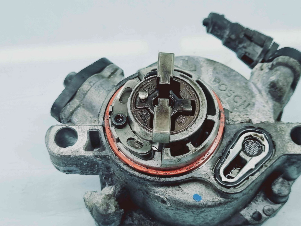 Pompa vacuum Volvo V40 [Fabr 1996-2003] 9804021880 1.6 HDI BH01 88KW / 120CP