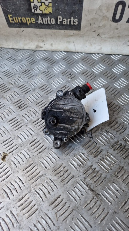 Pompa vacuum Volvo XC60 motor 2.4 D5 D5244T14 an fab. 2010 cod 31219463