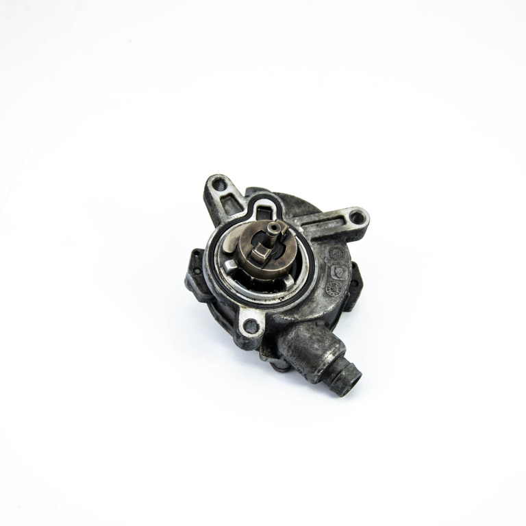 Pompa Vacuum Volvo Xc90 1 2002 > D5 D 5244 T Motorina 08658230
