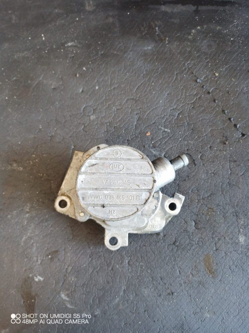 Pompa vacuum , Vw Golf 4 (1J1) 1.9 tdi, AGR COD - 038145101B