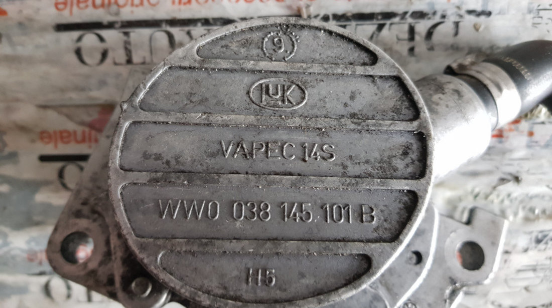 Pompa vacuum VW Golf IV 1.9 SDi 68 cai motor AGP cod piesa : 038145101B