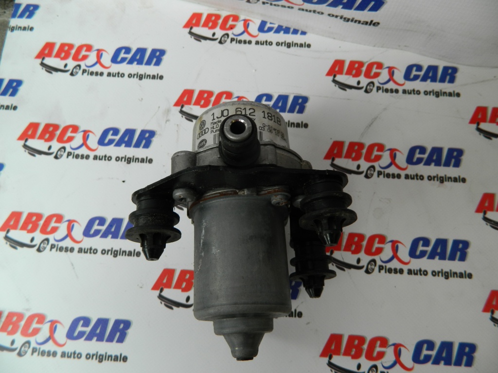 Pompa vacuum VW Jetta cod: 1J0612181B