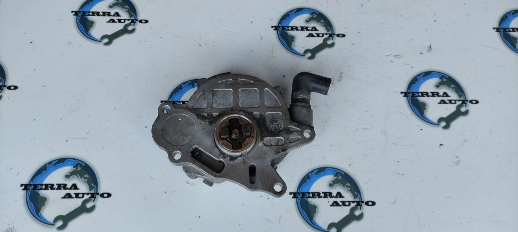 Pompa vacuum VW Passat B6 2.0 TDI 103 KW 140 CP cod motor BKP