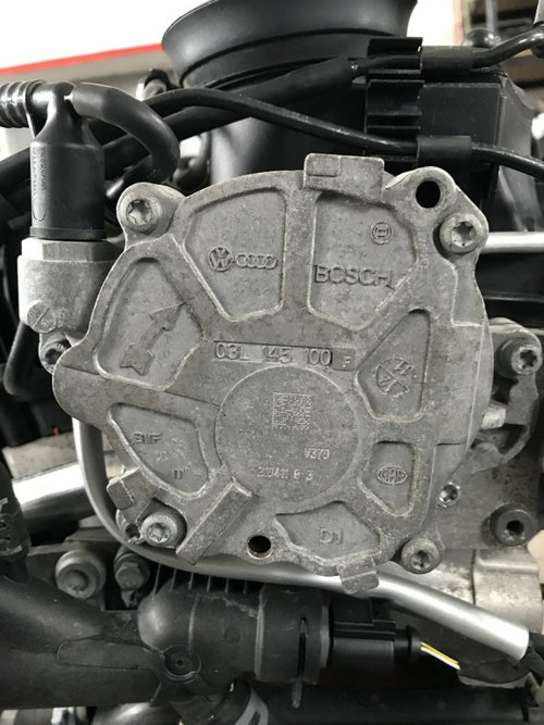 Pompa vacuum VW passat B7 4motion combi 2011 (03L145100F)