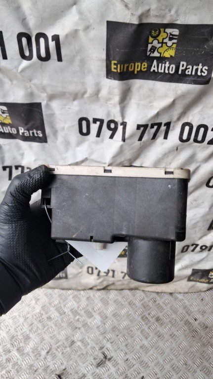 Pompa vacuum VW Polo 6N 1.4 TDI an 2001 cod 6N0962257A