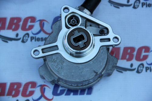 Pompa vacuum VW Touareg 7P 3.6 FSI cod: 03H145100C model 2014