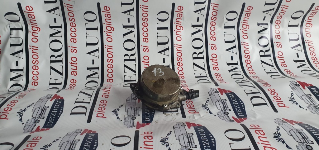 Pompa vacuum VW Touareg I 7L 3.0 TDi 211/225/240cp cod piesa : 057145100AE