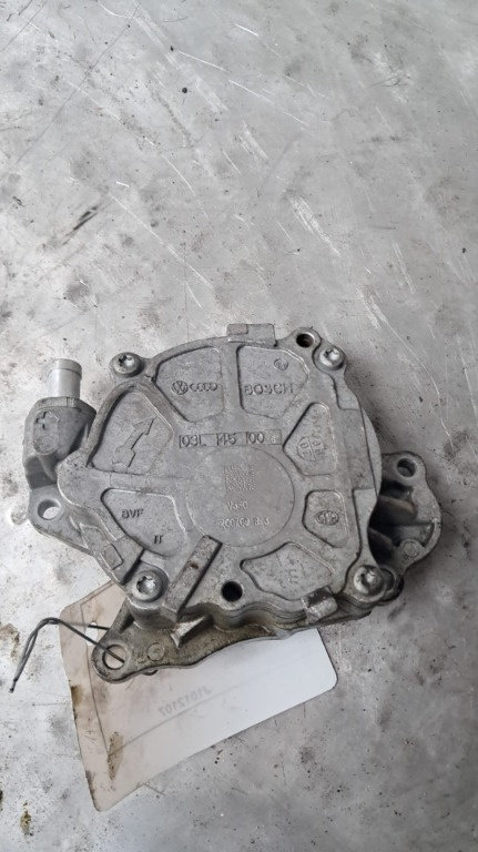 Pompa vacuum VW Touran 1.6 TDI CAY an 2010 cod 03L145100