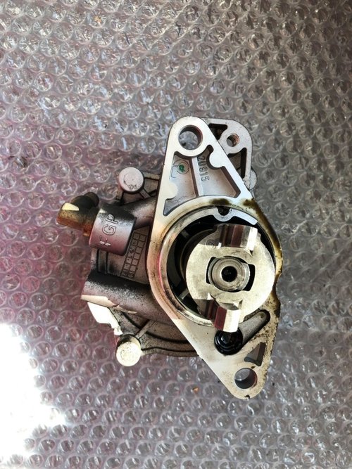 Pompa vacuum1.3 multijet 188a9000 fiat punto 188 doblo idea panda lancia musa ypsilon 73501358