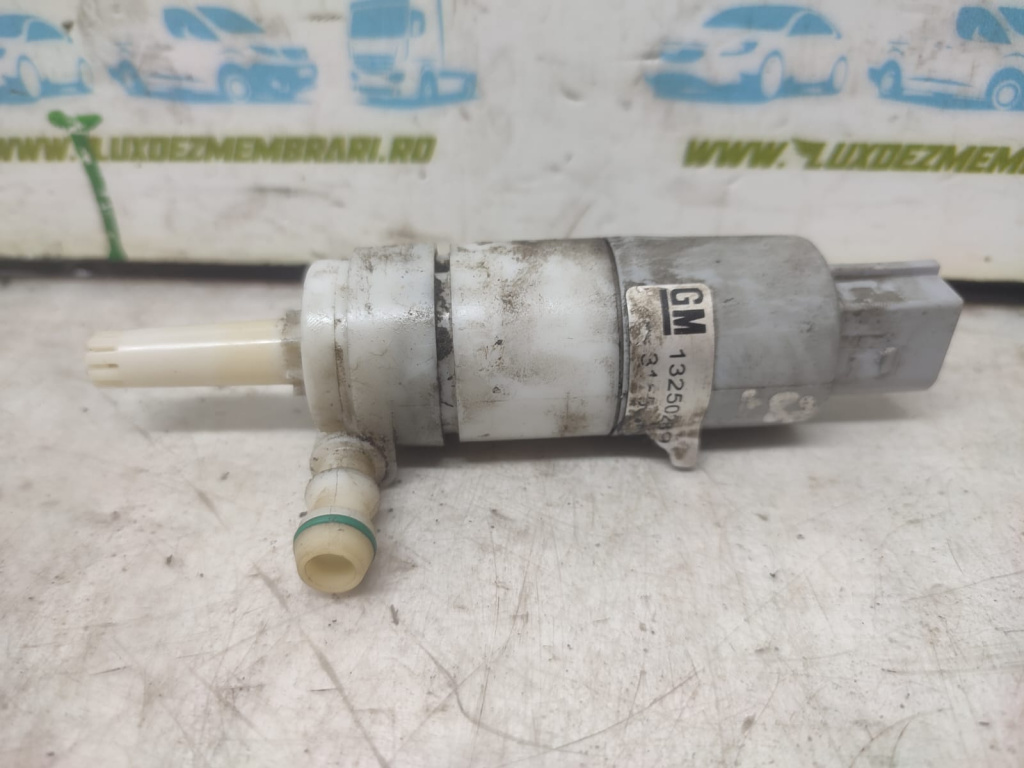 Pompa vas lichid parbriz 13250289 Opel Insignia A [2008 - 2014] 2.0 cdti A20DTJ