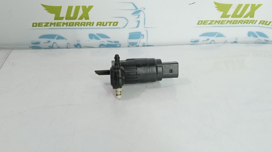 Pompa vas lichid parbriz 1k6955651 Audi A1 8X [2010 - 2014] 1.4 tdi CUSB