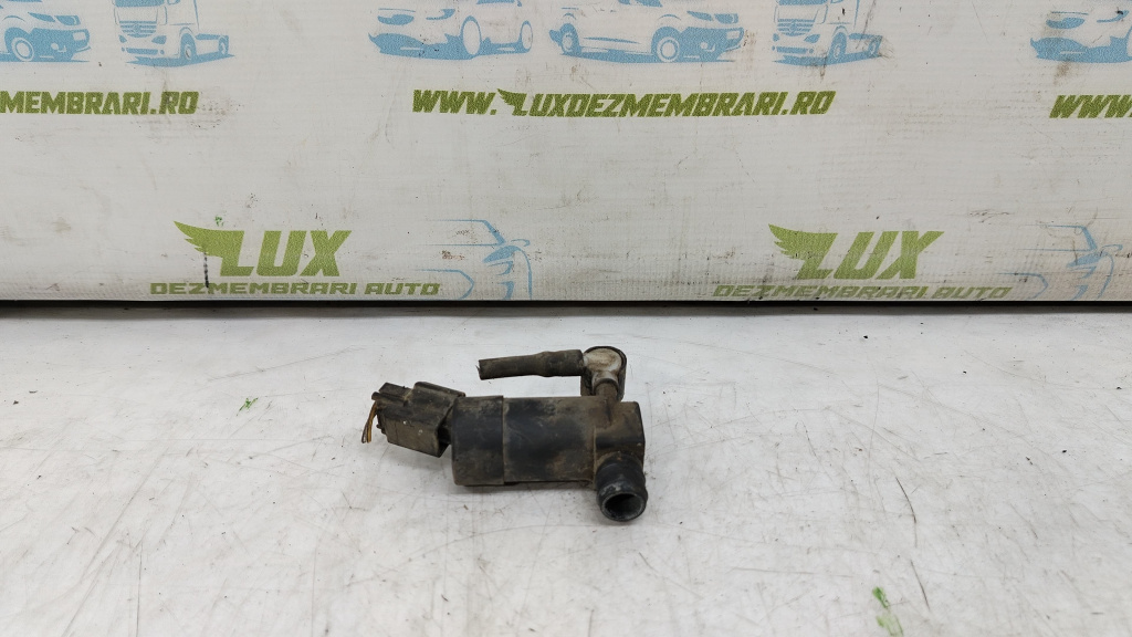 Pompa vas lichid parbriz 1s71-17k624-fe Volvo V50 [2003 - 2011]