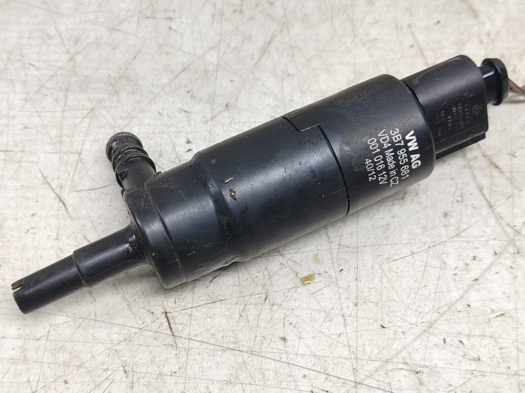 Pompa vas lichid parbriz 3b7955681 Volkswagen VW Golf 5 [2003 - 2009]