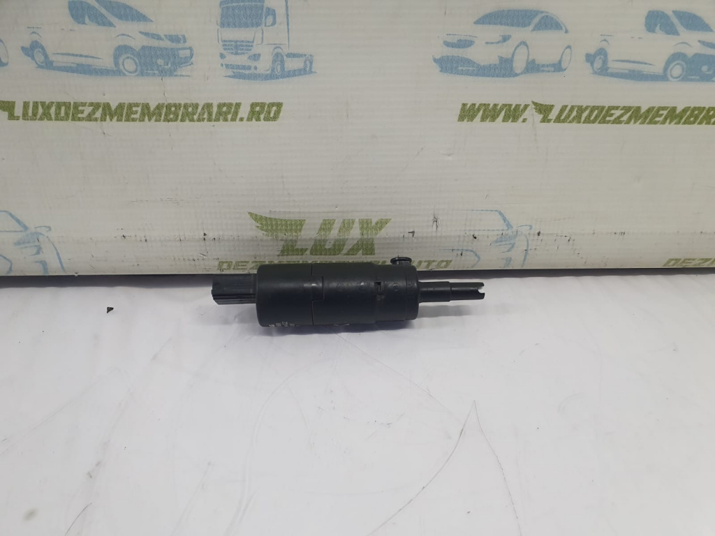 Pompa vas lichid parbriz 3b7955681 Volkswagen VW Golf 6 [2008 - 2015] 2.0 tdi CFH