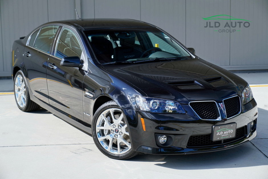 Pontiac G8 GXP cu 155 de mile la bord