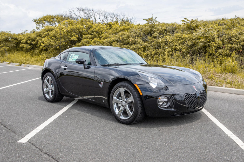 Pontiac Solstice GXP cu 54 de kilometri la bord