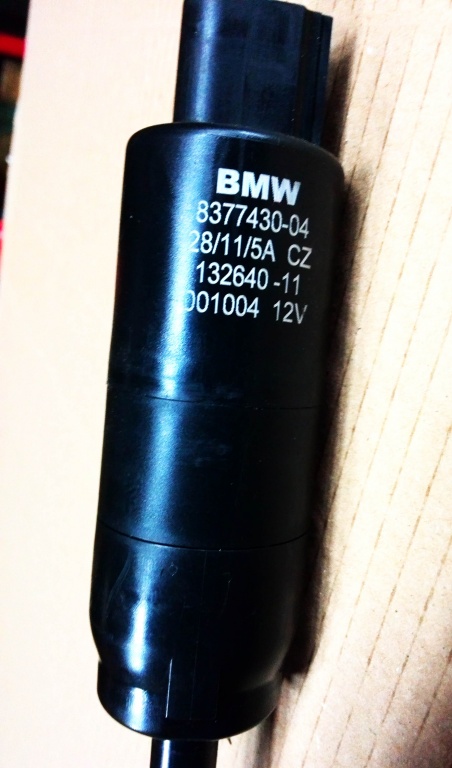 POPMA SPALATOR FARURI BMW E53 X5 2001 2002 2003 E60