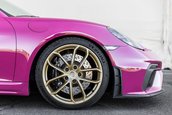 Porsche 718 Spyder in nuanta Ruby Star