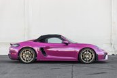 Porsche 718 Spyder in nuanta Ruby Star
