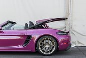 Porsche 718 Spyder in nuanta Ruby Star