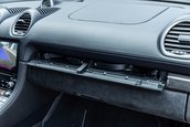 Porsche 718 Spyder in nuanta Ruby Star