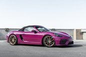 Porsche 718 Spyder in nuanta Ruby Star