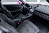 Porsche 718 Spyder in nuanta Ruby Star