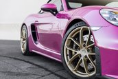 Porsche 718 Spyder in nuanta Ruby Star