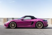 Porsche 718 Spyder in nuanta Ruby Star