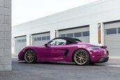 Porsche 718 Spyder in nuanta Ruby Star