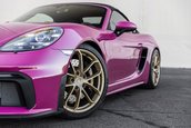 Porsche 718 Spyder in nuanta Ruby Star