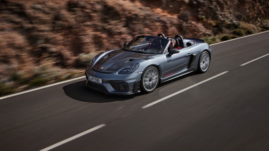 Porsche 718 Spyder RS