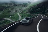Porsche 911 Carrera 4 GTS Tribute to Transfagarasan