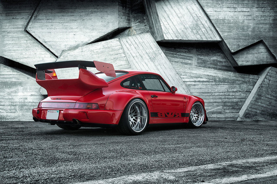 Porsche 911 Carrera 4 RWB