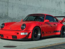 Porsche 911 Carrera 4 RWB