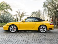 Porsche 911 Carrera 4S Cabriolet cu 6.059 de kilometri la bord