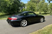 Porsche 911 Carrera 4S cu 5.260 de kilometri la bord