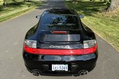 Porsche 911 Carrera 4S cu 5.260 de kilometri la bord